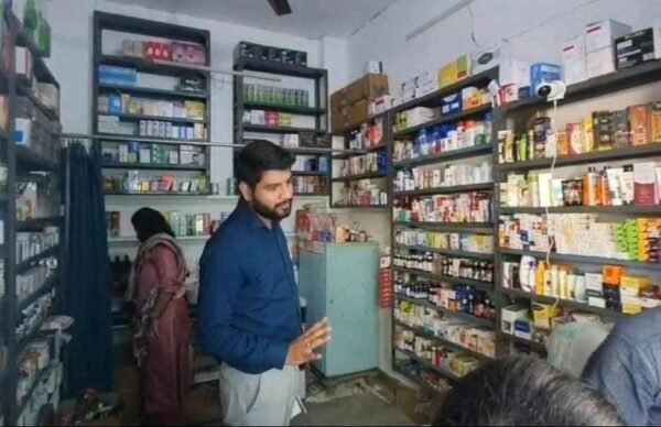 प्रतिबंधित कफ सिरप और घटिया दवाओं के खिलाफ औषधि विभाग का अभियान जारी