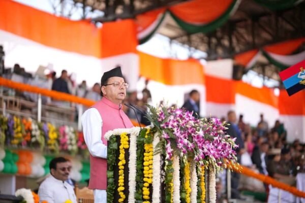 उत्तराखंड राज्य स्थापना दिवस की रजत जयंती पर भव्य परेड आयोजित , मुख्यमंत्री धामी ने की कई घोषणाएं
