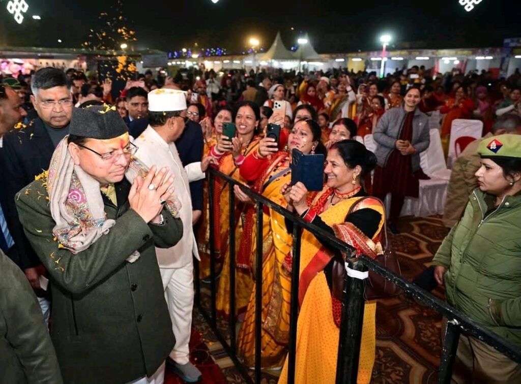उत्तरायणी कौथिक मेले में लखनऊ पहुंचे उत्तराखंड मुख्यमंत्री धामी, कहा- अवैध मदरसों UCC पर सख्त है सरकार