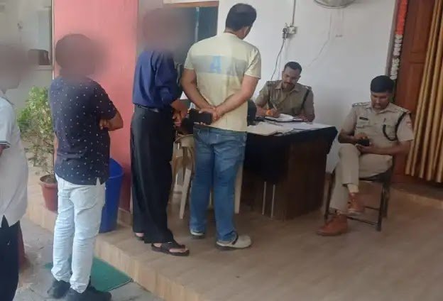 पौड़ी गढ़वाल : हिस्ट्रीशीटरों पर पुलिस की सख्ती, थानों में बुलाकर किया सत्यापन