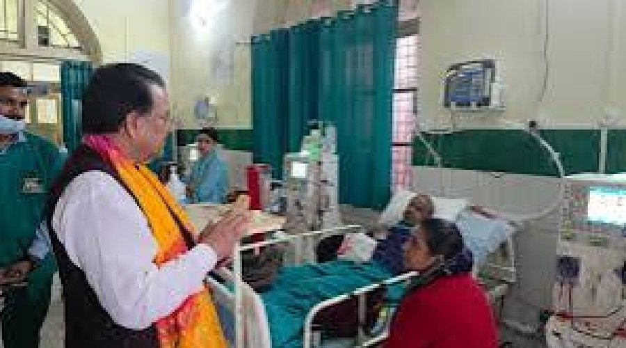 उत्तराखंड : बदहाली में दम तोड़ रहा नैनीताल का ऐतिहासिक रैमजे अस्पताल, सांसद ने खोली पोल