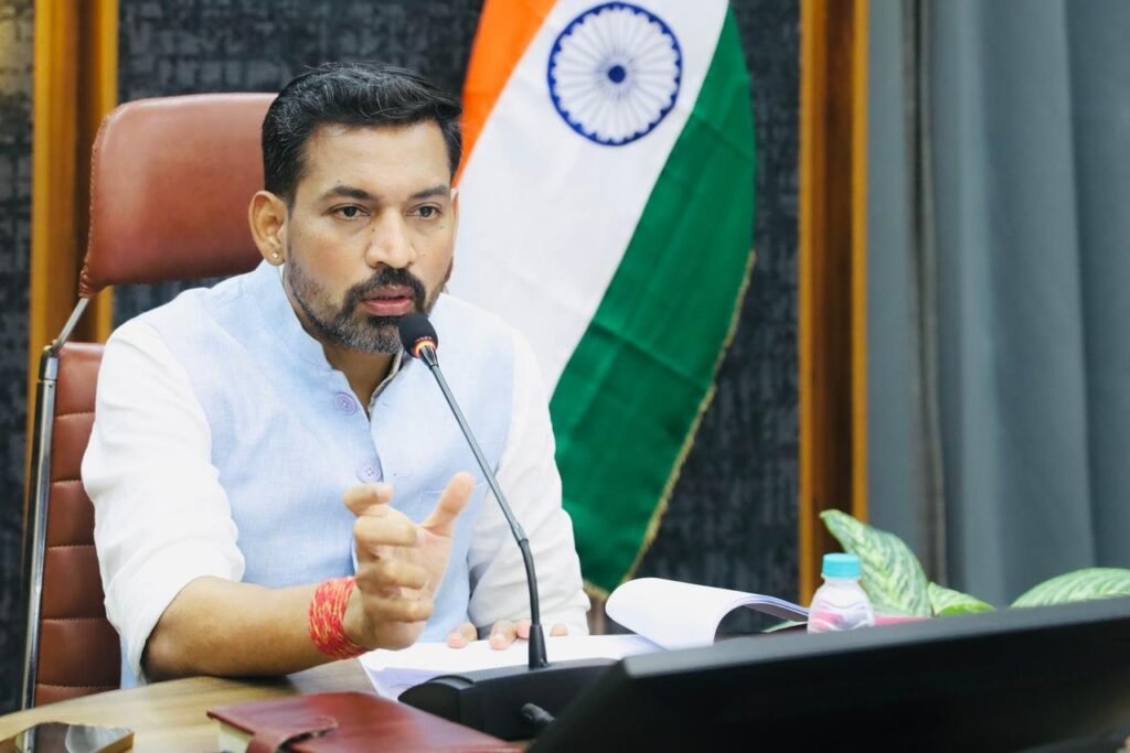 SIR को पारदर्शी और त्रुटिरहित बनाने के लिए 07 जून तक नियुक्त करें बीएलए-2 – डीएम डॉ. आशीष चौहान