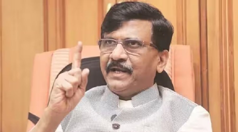 बागी सांसदों को संजय राउत की चेतावनी, कहा- पहले इस्तीफा दें फिर जाएं