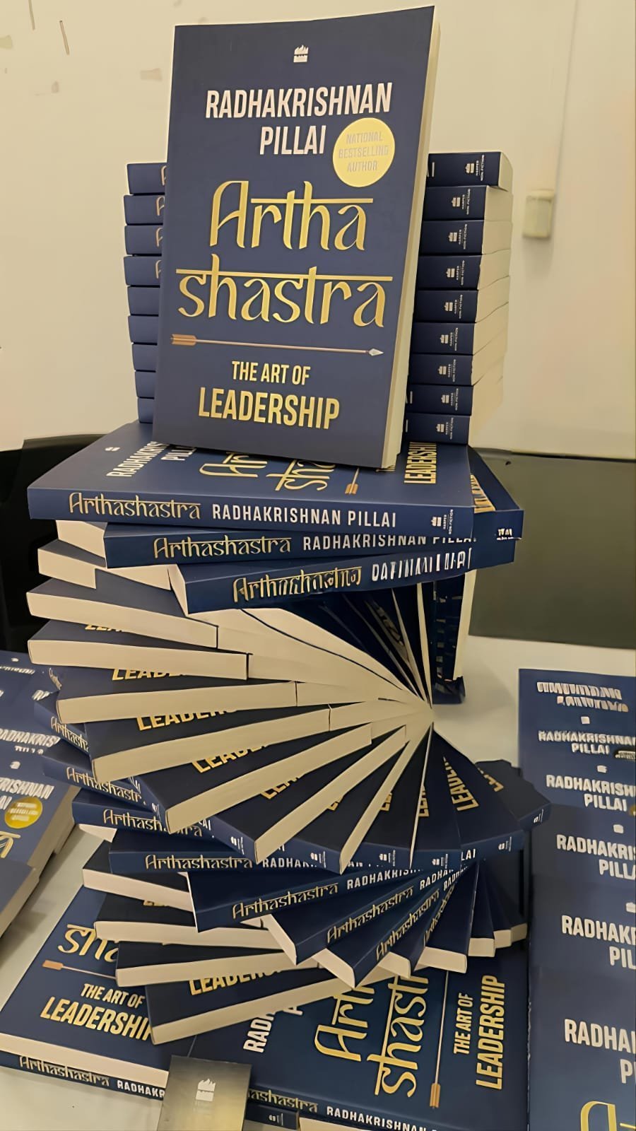 डॉ. राधाकृष्णन पिल्लई की अंतिम कृति ‘अर्थशास्त्र: द आर्ट ऑफ लीडरशिप’ का लोकार्पण
