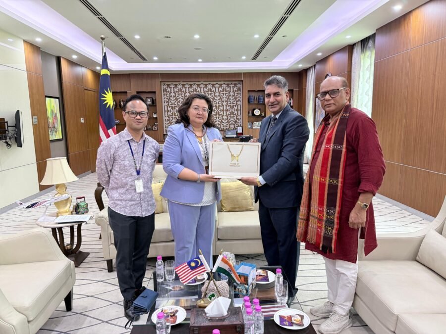 मलेशिया तक गूंजेगी उत्तराखंड की संस्कृत और रामायण परंपरा, सचिव संस्कृत शिक्षा दीपक कुमार ने मलेशियाई चार्ज डी अफेयर्स शरीफा एज्नीदा वफा से की मुलाकात